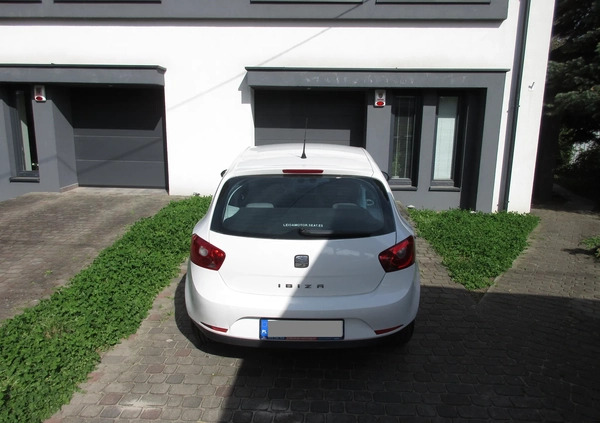 Seat Ibiza cena 16000 przebieg: 150300, rok produkcji 2010 z Łódź małe 79